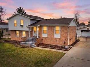 42151 Jason Dr, Clinton Township, MI 48038