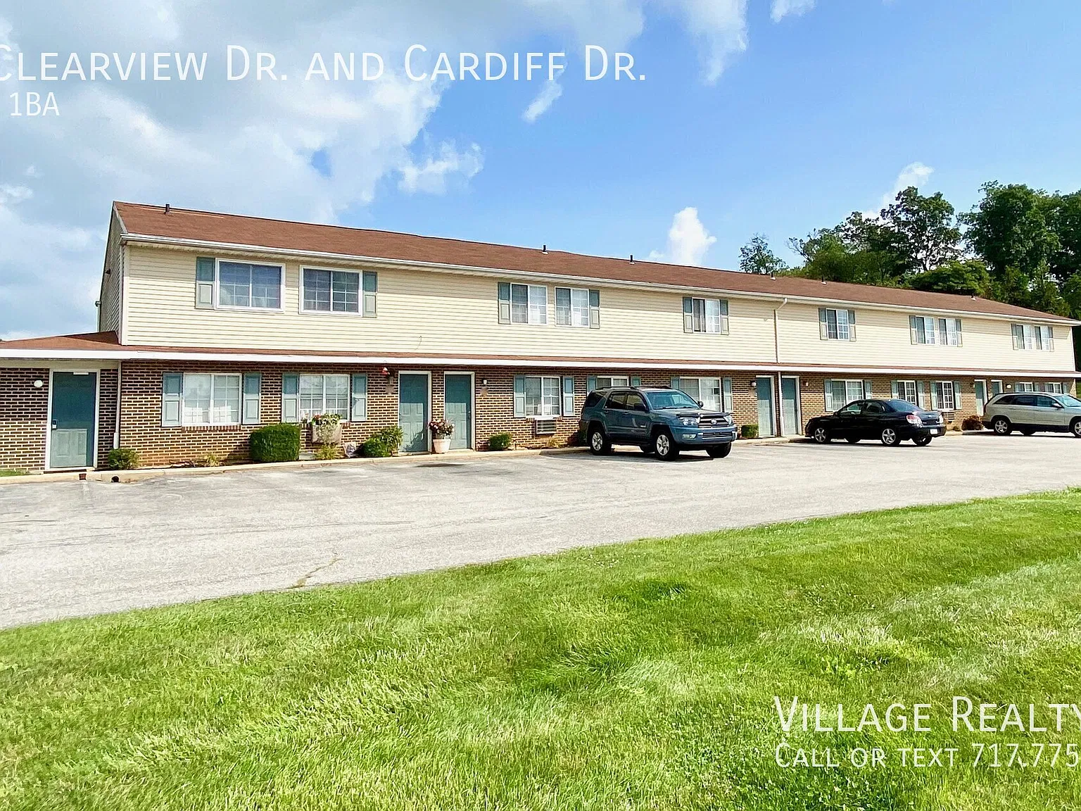 Fully-remodeled end-unit with no steps! Affordable Shrewsbury 2-Bed Convenient to I-83! Perfect f... — Photo 1