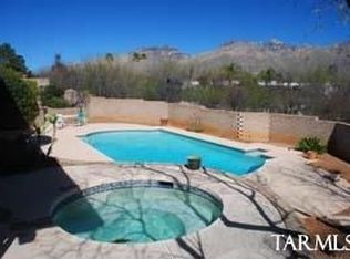 8315 E Surrey Trl, Tucson, AZ 85750