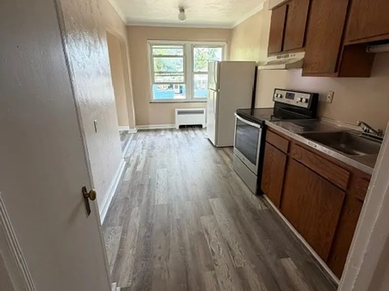 110 Blymyer Ave — Photo 9