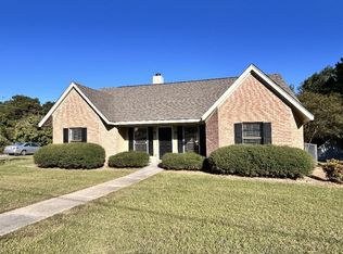 3 E Pecan Ln, Hattiesburg, MS 39402
