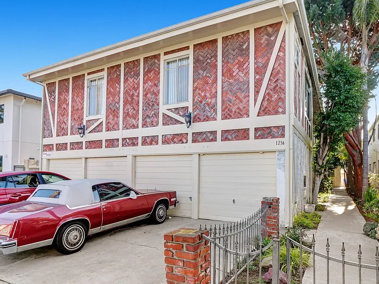 1234 10th St in Santa Monica - steps to Wilshire Blvd! — Photo 14