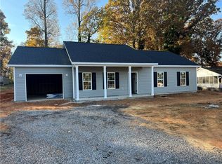 6234 Brewer Ave, Clemmons, NC 27012
