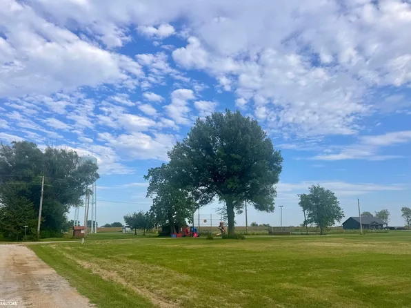 304 E 1st St, Tingley, IA 50863