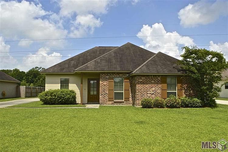 1st image of 16047 Weston Court Dr