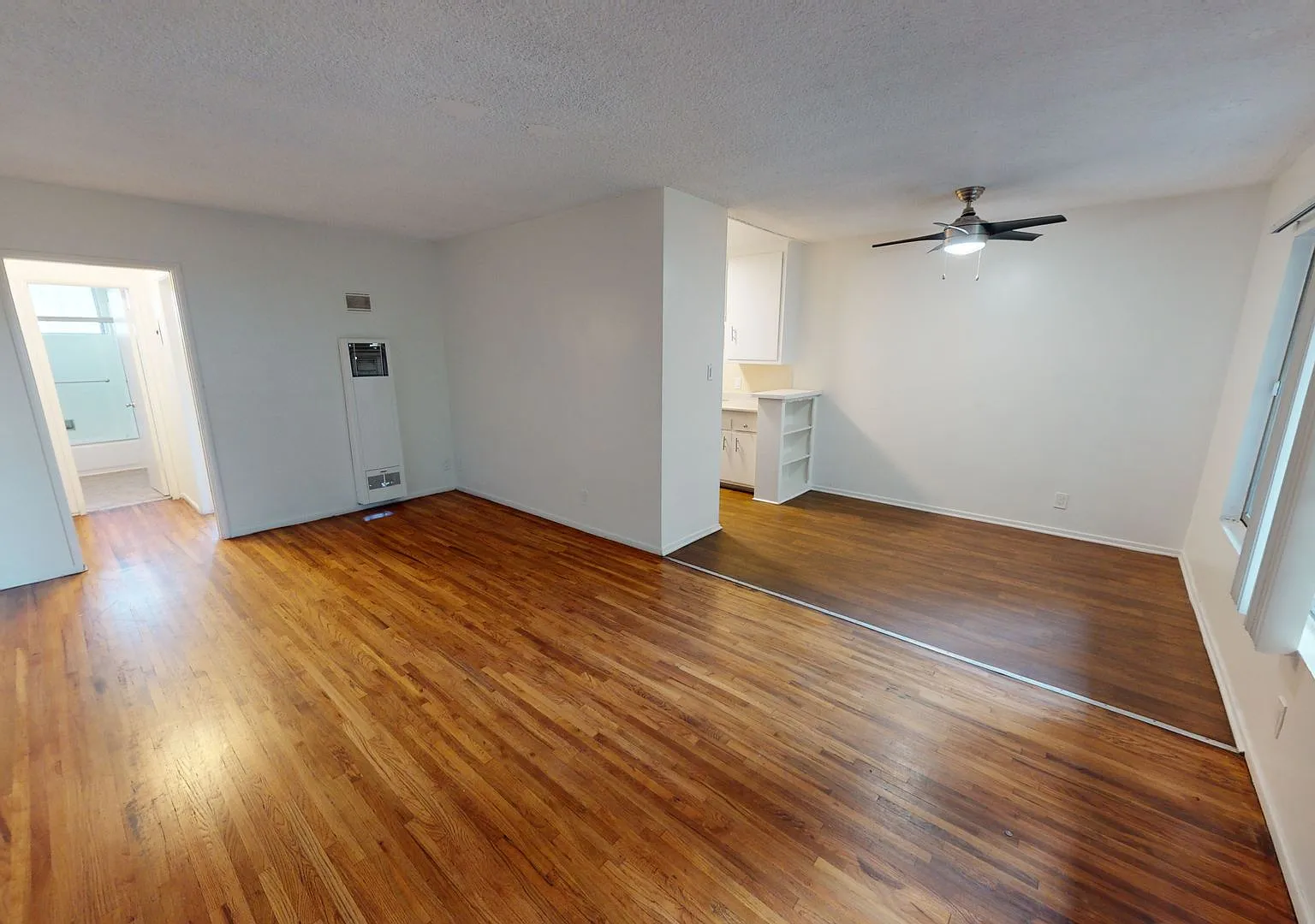 Amazing 2 bedroom & 1 bathroom unit - Los Angeles! — Photo 3