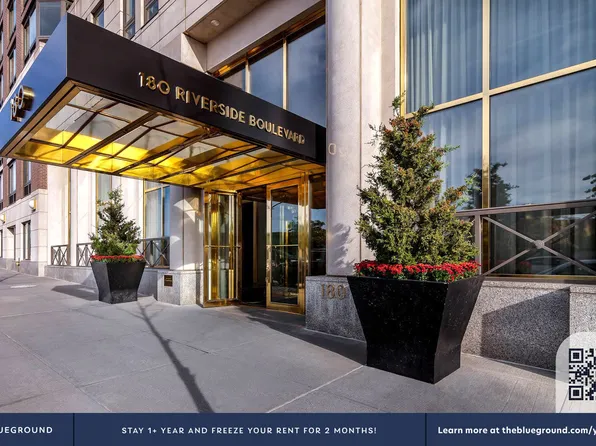 180 Riverside Boulevard image 28 of 31