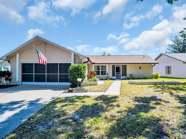 1657 Glengarry Dr, Palm Harbor, FL 34684