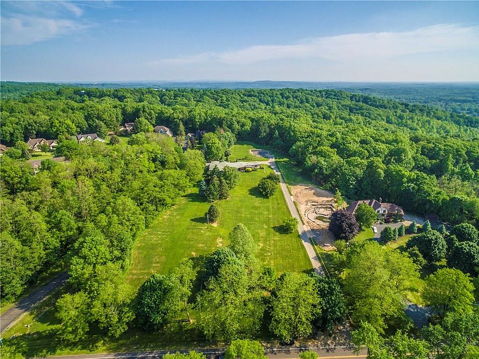 2nd image of 319 Garnsey Rd
