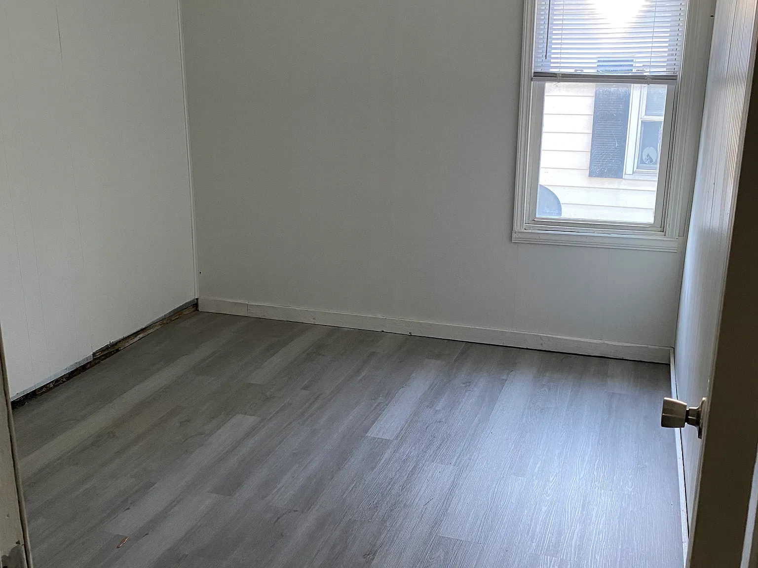 3 bed, $1,400 — Photo 4
