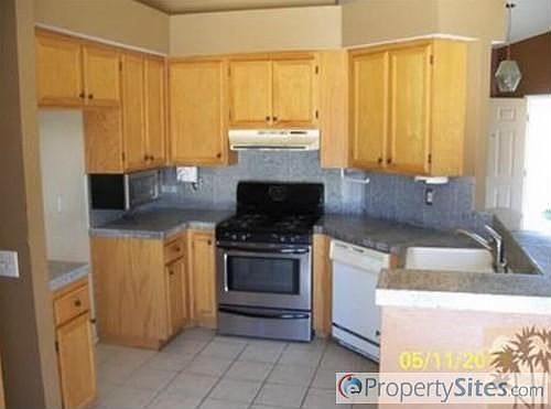 3rd image of 81713 Sirocco Ave