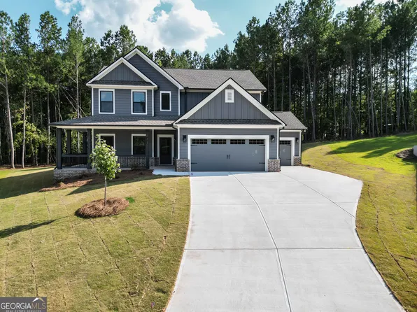 1605 Red Oak Ln, Loganville, GA 30052