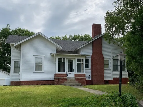 3 N School Street, Skowhegan, ME 04976