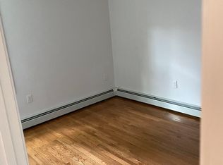 129 Eastwood Ave Floor 1, Providence, RI 02909
