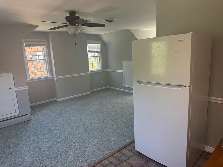 1423 Kilmer Ln #C — Photo 5