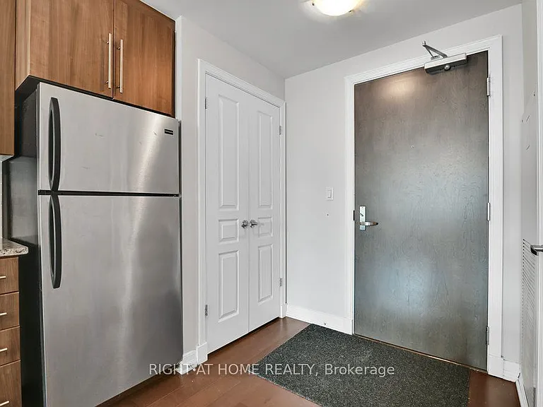 238 Besserer St #1406 — Photo 7