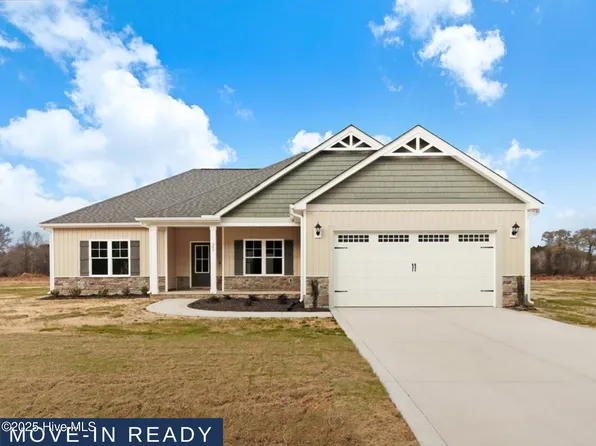 307 Creeks Edge Drive, Pikeville, NC 27863