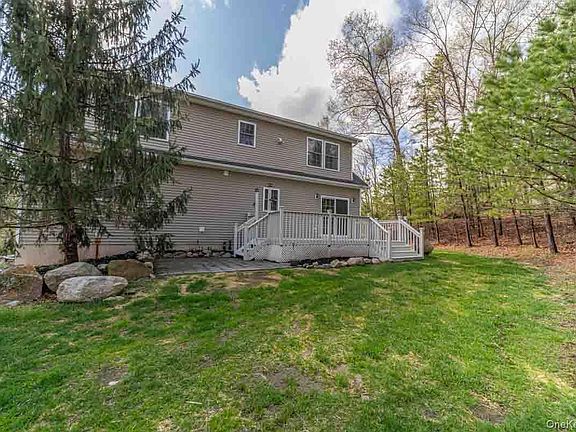 4th image of 6 Stonybrook Road