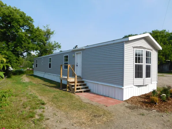 58 Fleming Street, Lincoln, ME 04457