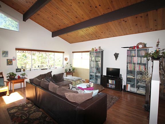 2nd image of 241 Boyle Dr