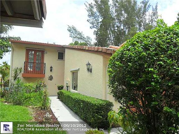 2nd image of 3408 Pear Tree Cir #102