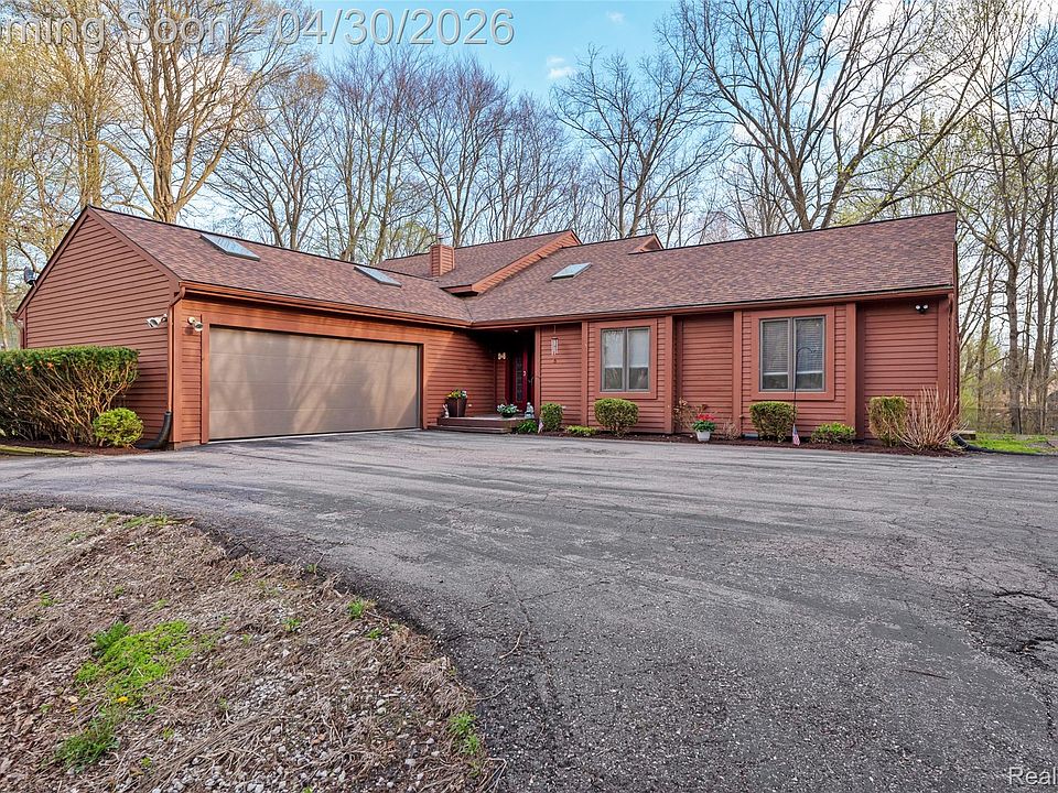 1st image of 8412 Beacon Ln