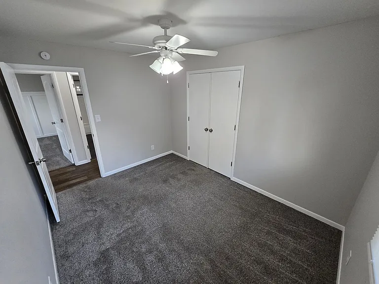 2025 Beck St — Photo 35