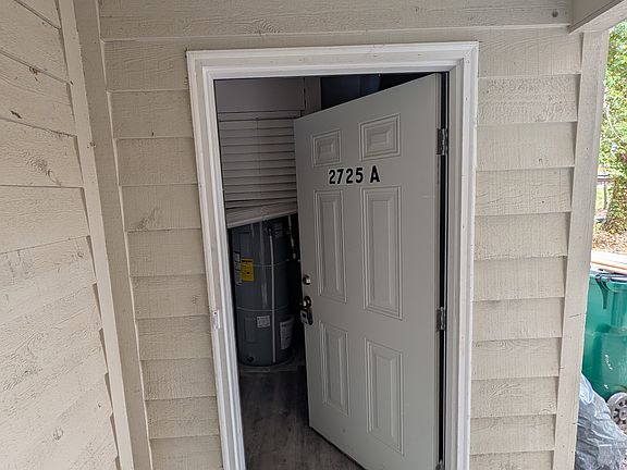 4th image of 2733 Dellinger Cir #A