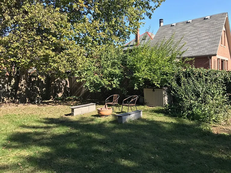 842 S 3rd St — Photo 11