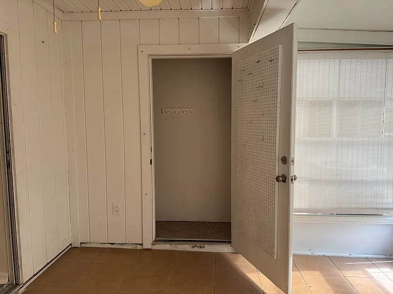 26346 Rampart Blvd — Photo 14