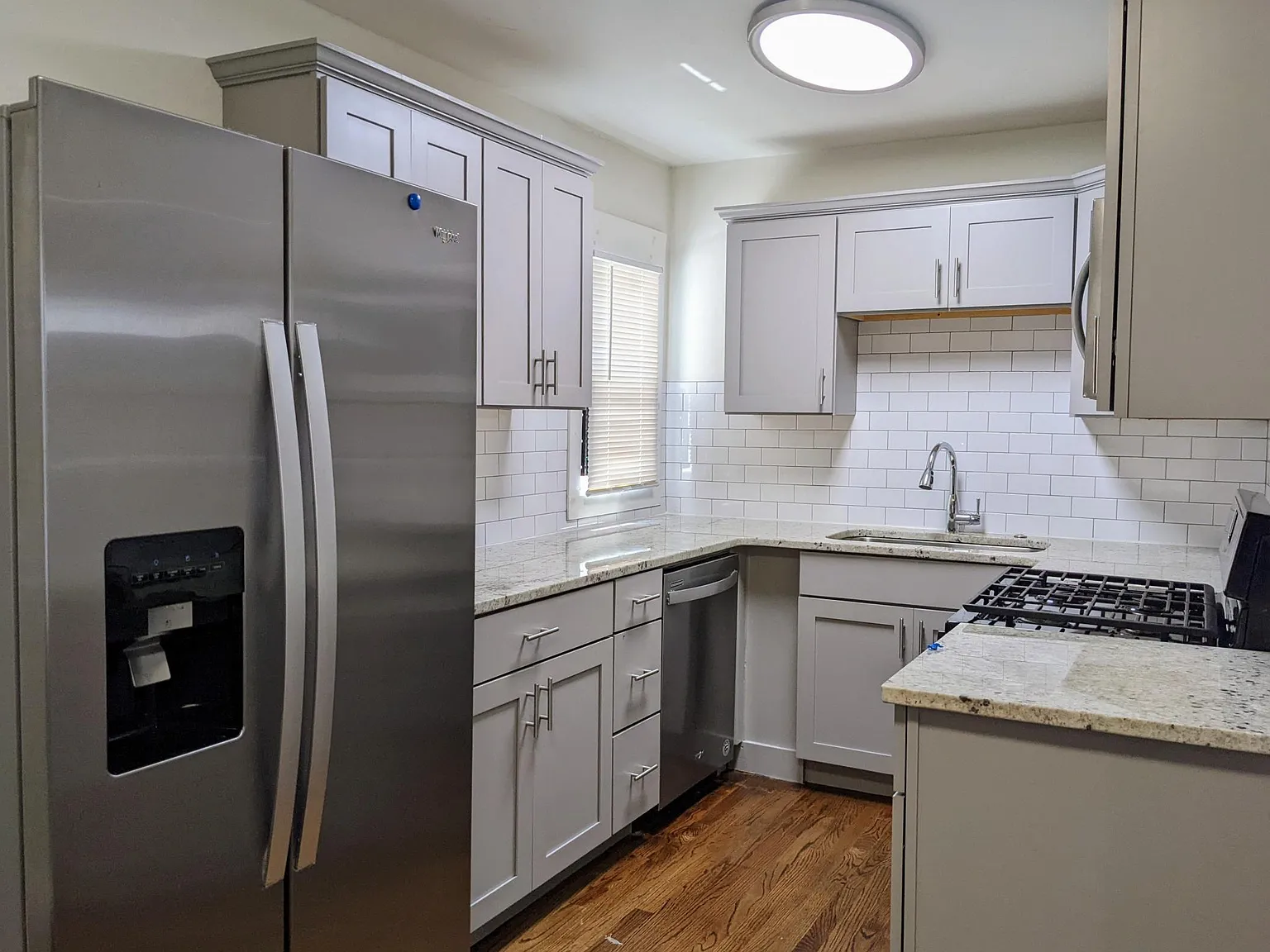 2 bed, 993 sqft, $1,449 — Photo 2