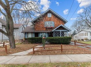 1729 N Oneida St, Appleton, WI 54911