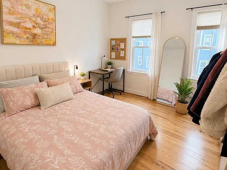 46-48 Woodlawn St #8 — Photo 3