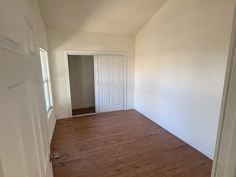 9473 Juniper St — Photo 3