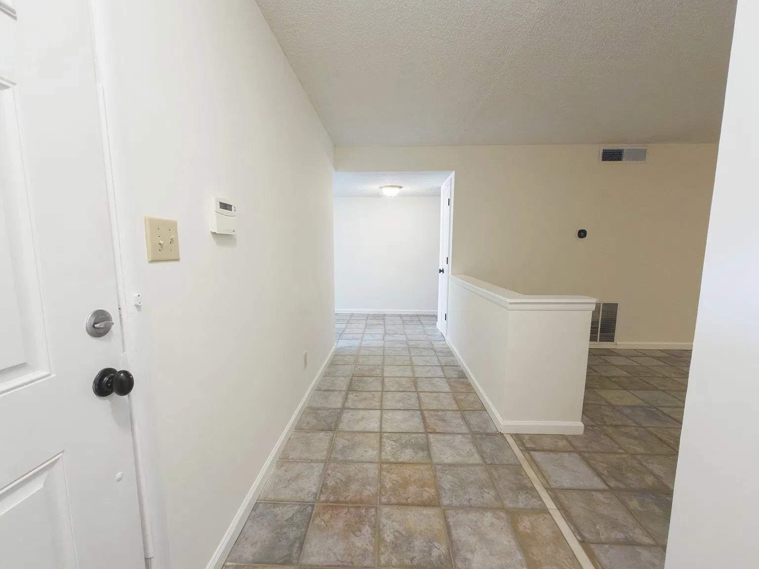 2 bed, 1404 sqft, $1,850 — Photo 2