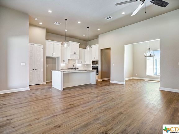 3rd image of 11162 Golden Eagle Ave