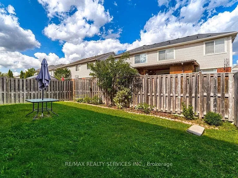 16 Ollie Ave — Photo 16