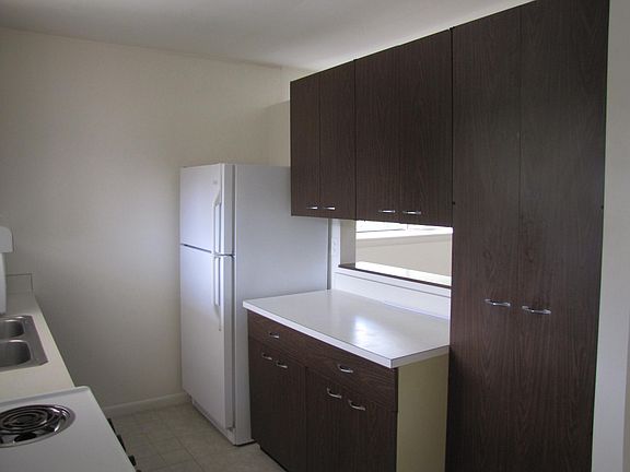 3rd image of 801 Washington St APT 9