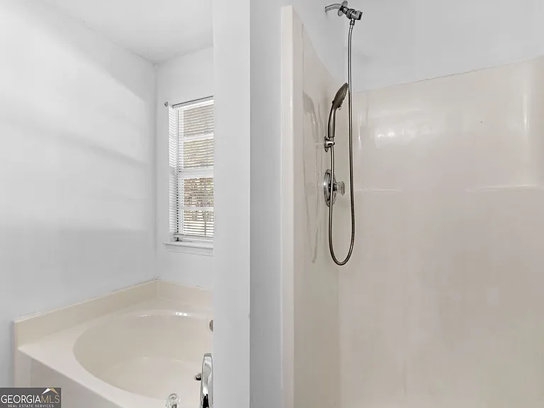 305 Nunnally Dr — Photo 29