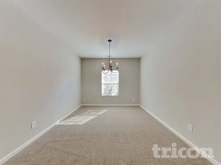 1068 Countess Ln — Photo 13