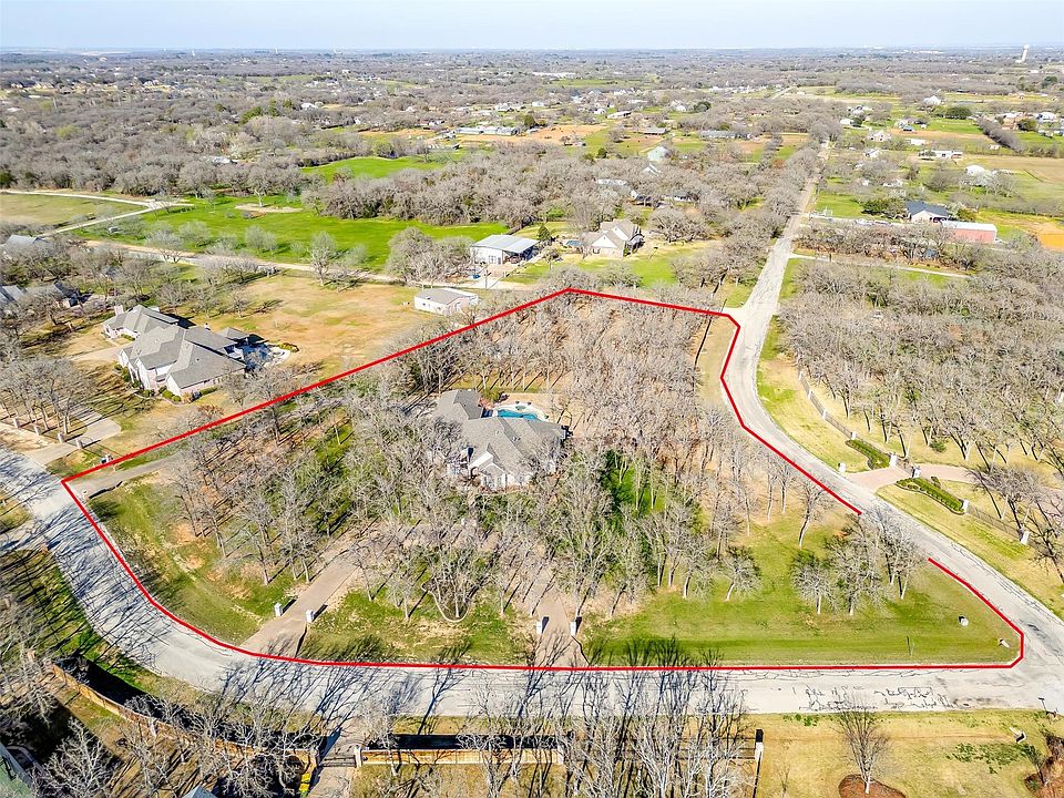 1st image of 109 Enchanted Ct N