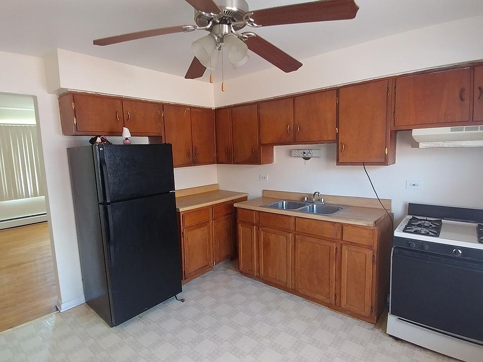 2nd image of 445 22nd Ave #2