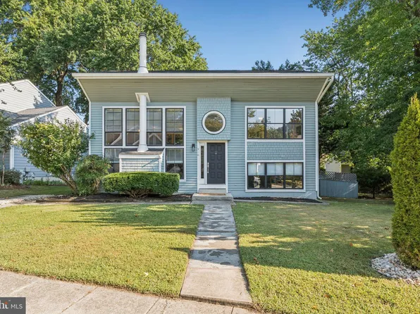 910 Langdon Ct, Annapolis, MD 21403