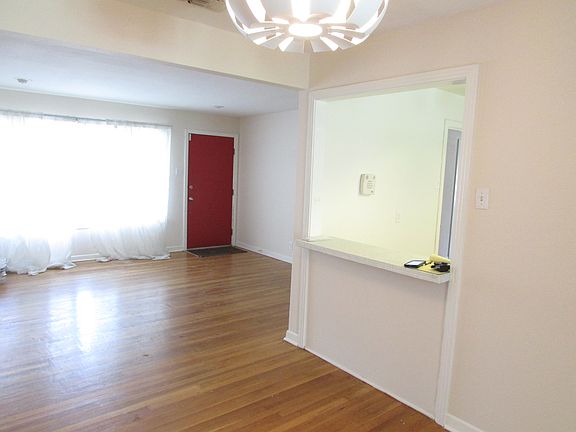 2nd image of 1022 Oblate Dr