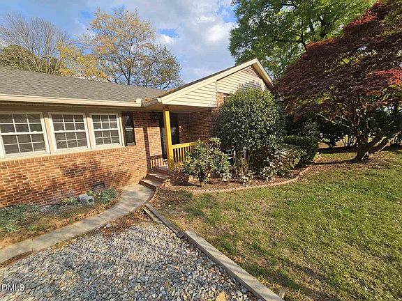 4th image of 711 Kildaire Farm Rd