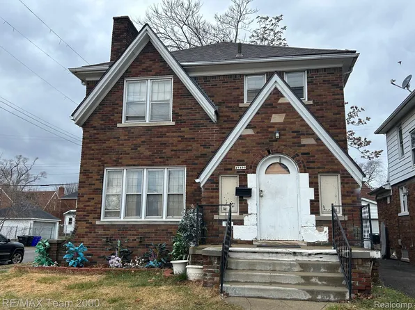 18403 Santa Rosa Dr, Detroit, MI 48221