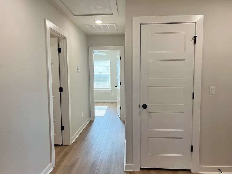 1715 Cuppett Cir — Photo 8