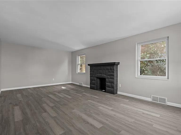 2982 Kestner Ave — Photo 3