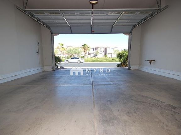 5th image of 8745 Killians Greens Dr