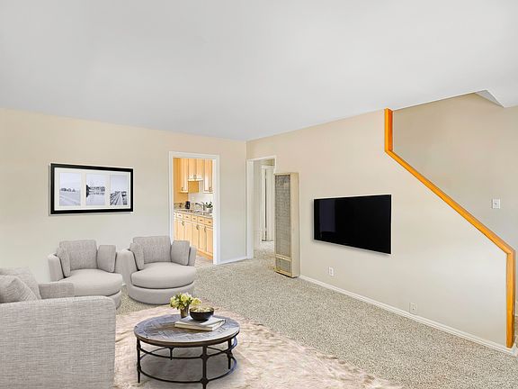 2nd image of 44331 Hardwood Ave